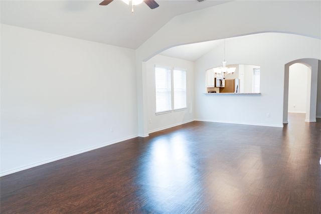 10813 Valor Trail, Fort Worth, TX 76108