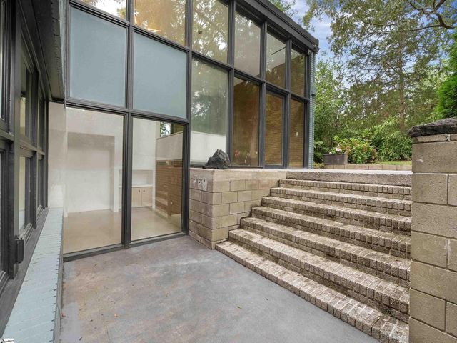 305 Botany Road, Greenville, SC 29615