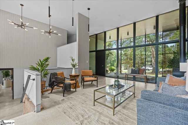 305 Botany Road, Greenville, SC 29615