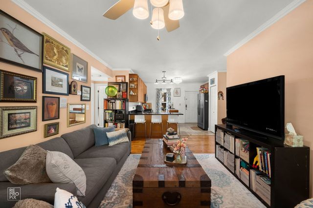 6305 N Richmond Street 1, Chicago, IL 60659