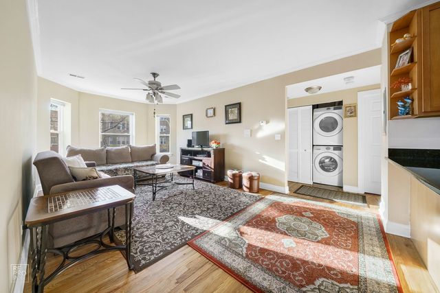 6305 N Richmond Street 1, Chicago, IL 60659