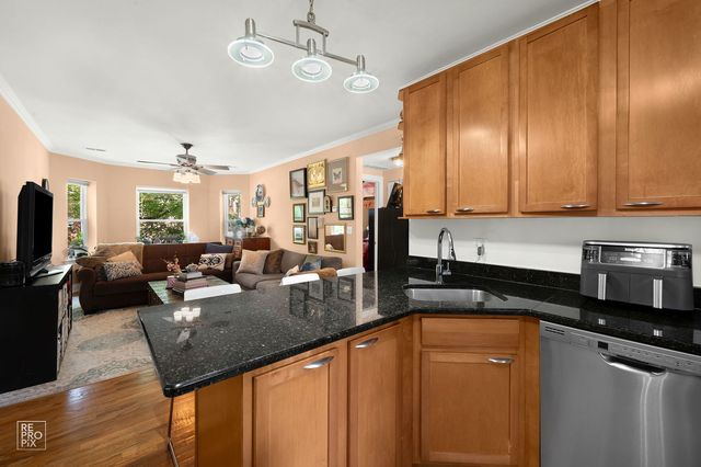 6305 N Richmond Street 1, Chicago, IL 60659