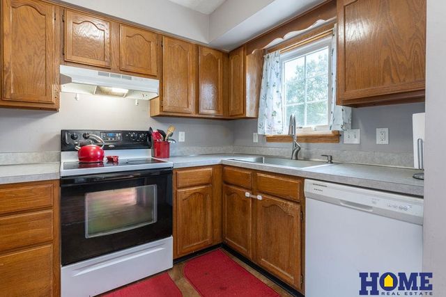 1840 SW 22nd Street, Lincoln, NE 68522