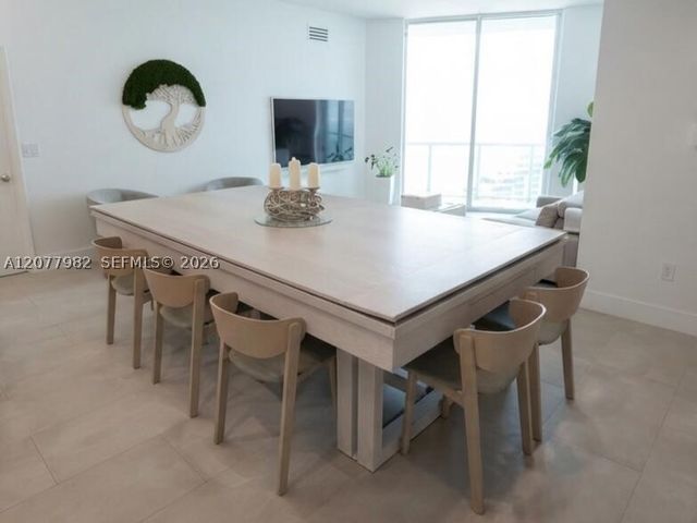 1900 N Bayshore Dr 5004, Miami, FL 33132