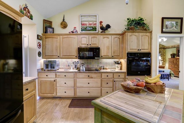 847 Scarletts Way, Young Harris, GA 30582