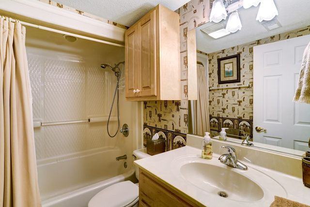 847 Scarletts Way, Young Harris, GA 30582