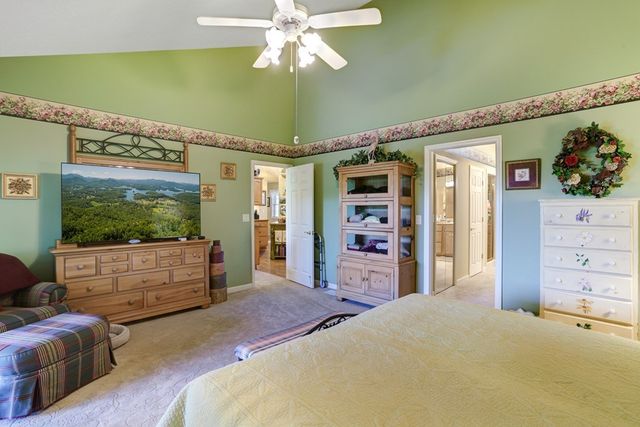 847 Scarletts Way, Young Harris, GA 30582