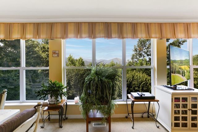 847 Scarletts Way, Young Harris, GA 30582