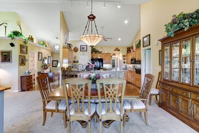 847 Scarletts Way, Young Harris, GA 30582