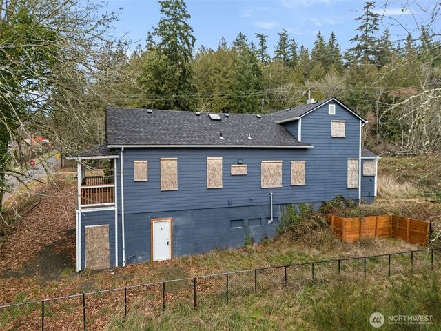 6323 Kitsap Way, Bremerton, WA 98312