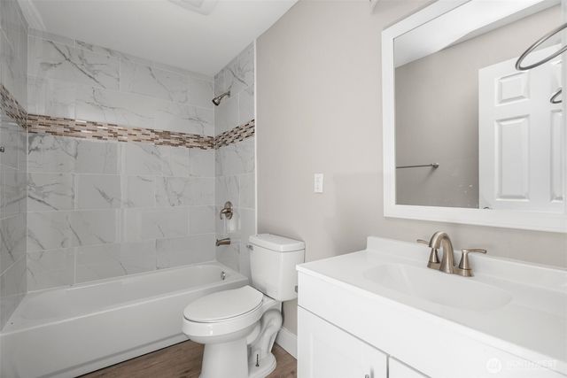 6323 Kitsap Way, Bremerton, WA 98312