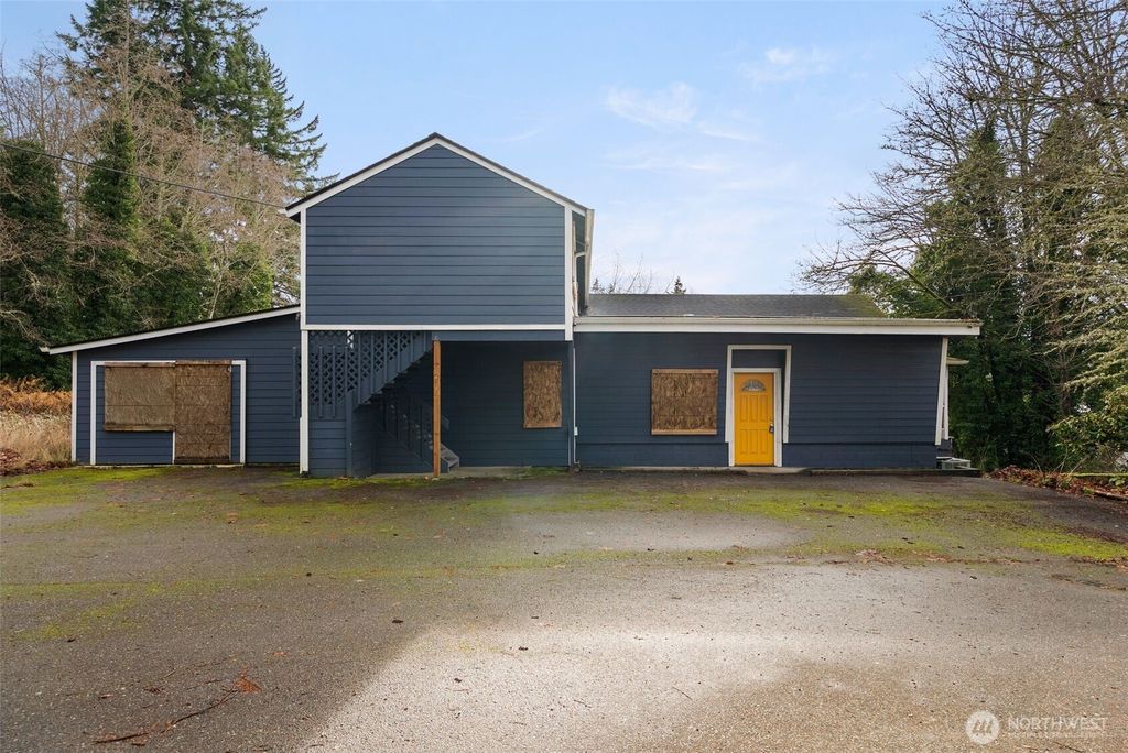 6323 Kitsap Way, Bremerton, WA 98312
