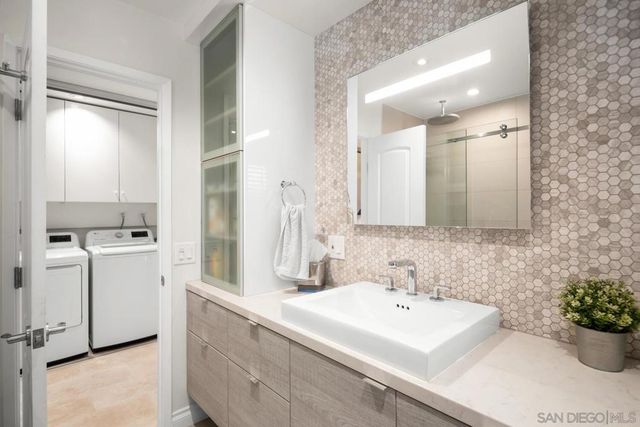 37 Antigua Ct, Coronado, CA 92118