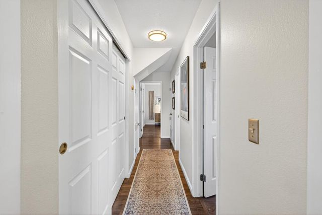 6996 Lincoln Creek Cir, Carmichael, CA 95608