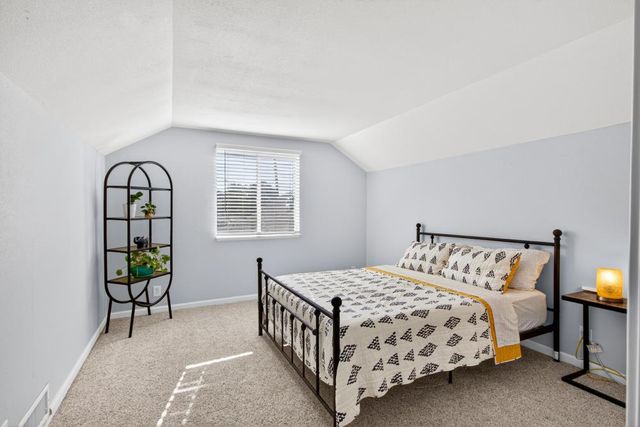 6996 Lincoln Creek Cir, Carmichael, CA 95608