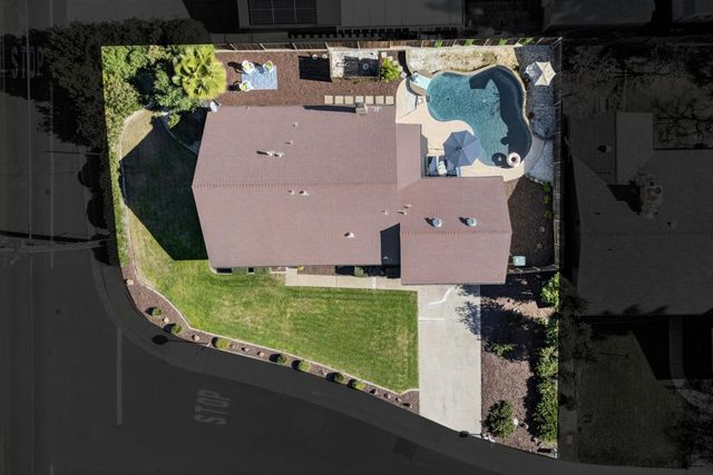6996 Lincoln Creek Cir, Carmichael, CA 95608
