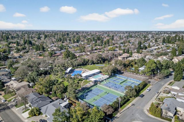 6996 Lincoln Creek Cir, Carmichael, CA 95608