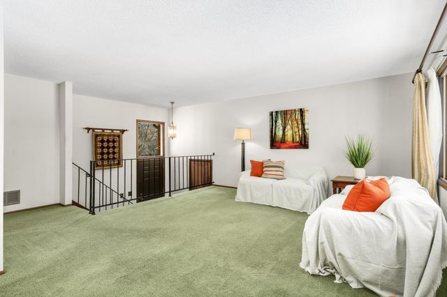 3108 Red Oak Circle N, Burnsville, MN 55337