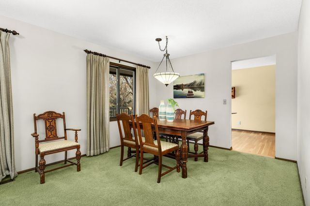 3108 Red Oak Circle N, Burnsville, MN 55337