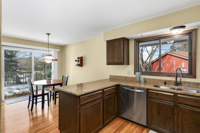 3108 Red Oak Circle N, Burnsville, MN 55337