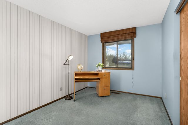 3108 Red Oak Circle N, Burnsville, MN 55337