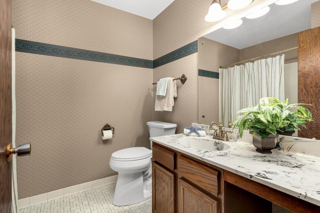 3108 Red Oak Circle N, Burnsville, MN 55337