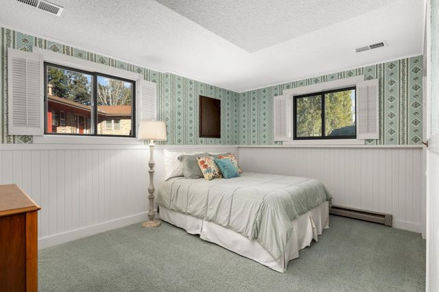 3108 Red Oak Circle N, Burnsville, MN 55337