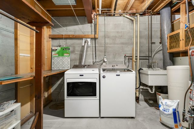 3108 Red Oak Circle N, Burnsville, MN 55337