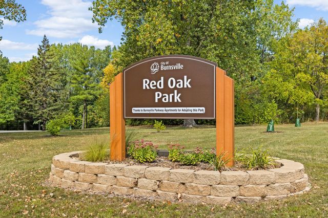 3108 Red Oak Circle N, Burnsville, MN 55337