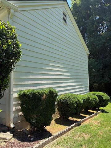 4011 Wintersweet Drive, Decatur, GA 30034