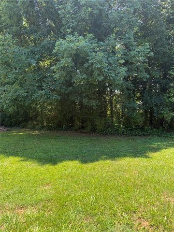 4011 Wintersweet Drive, Decatur, GA 30034