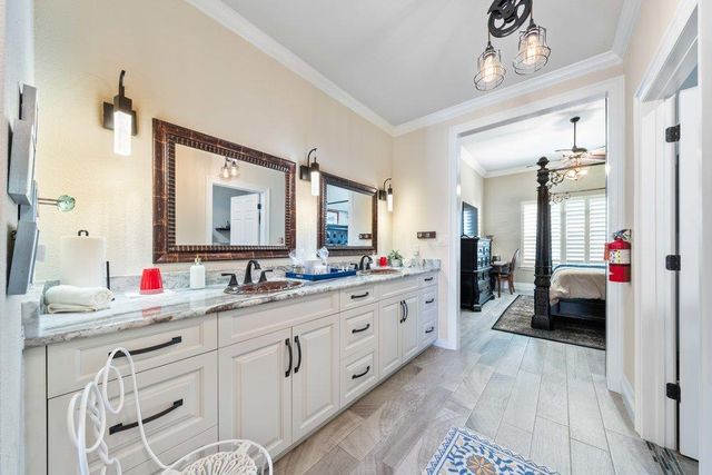 1694 County Road 102, Llano, TX 78643