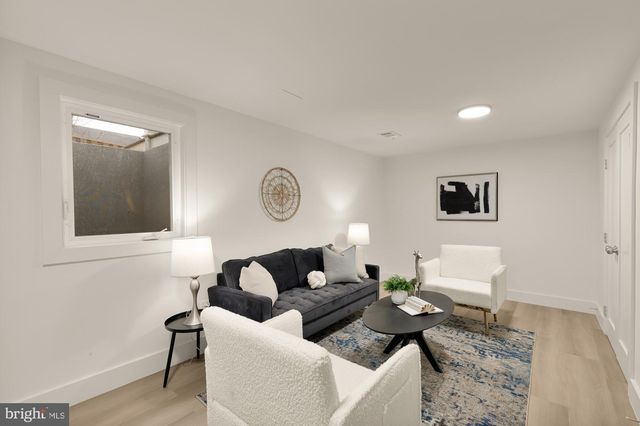 9532 BURDETT RD, Burke, VA 22015