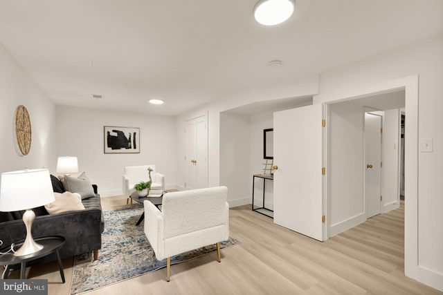 9532 BURDETT RD, Burke, VA 22015