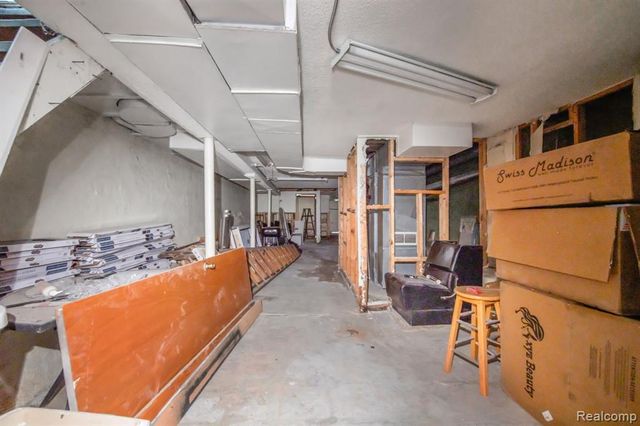 22042 Woodward Avenue, Ferndale, MI 48220