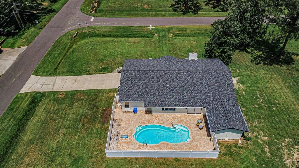 Image 3 of property listing at 7812 WINDWARD WAY, Odessa, FL 33556