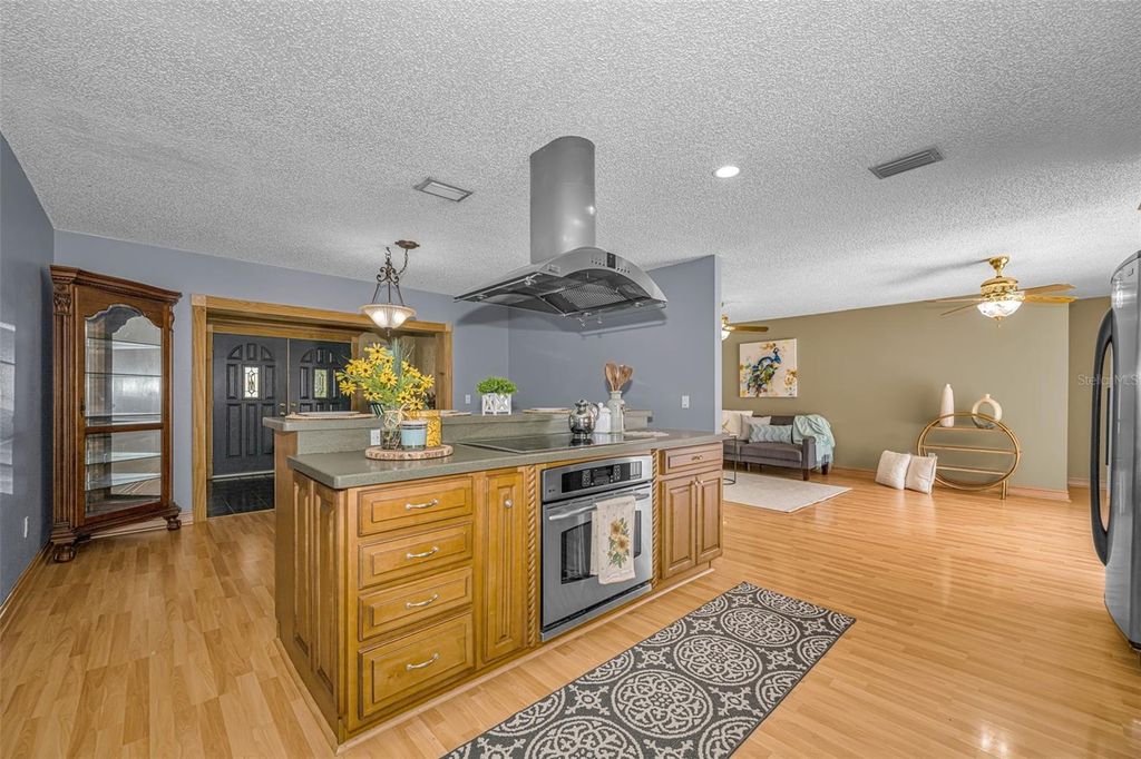 Image 21 of property listing at 7812 WINDWARD WAY, Odessa, FL 33556