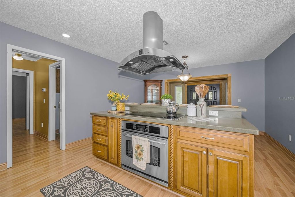 Image 22 of property listing at 7812 WINDWARD WAY, Odessa, FL 33556