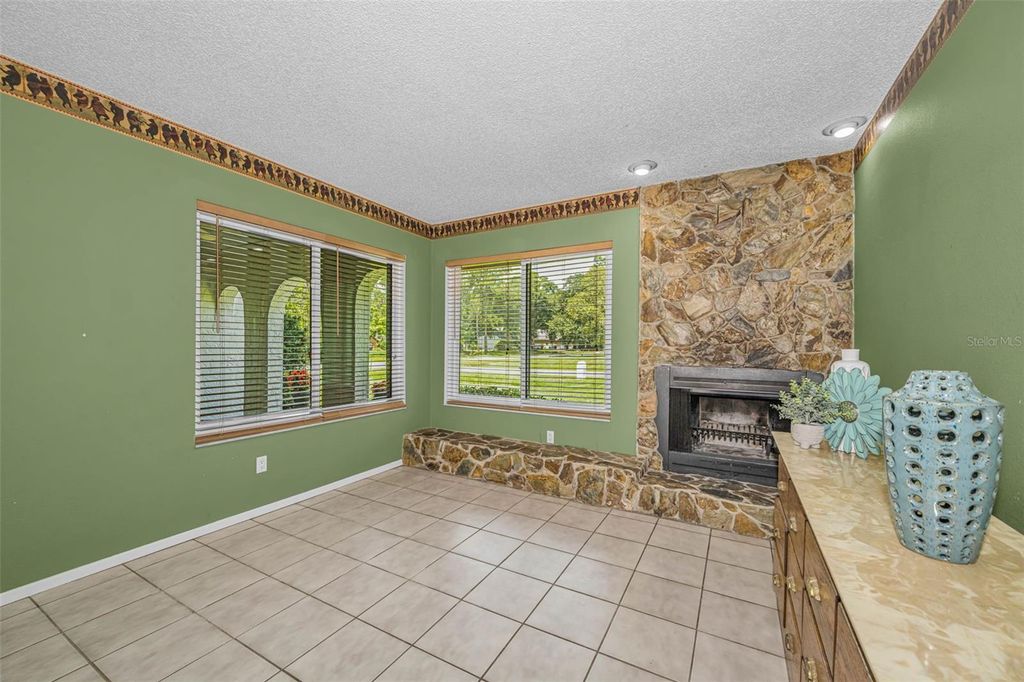 Image 32 of property listing at 7812 WINDWARD WAY, Odessa, FL 33556