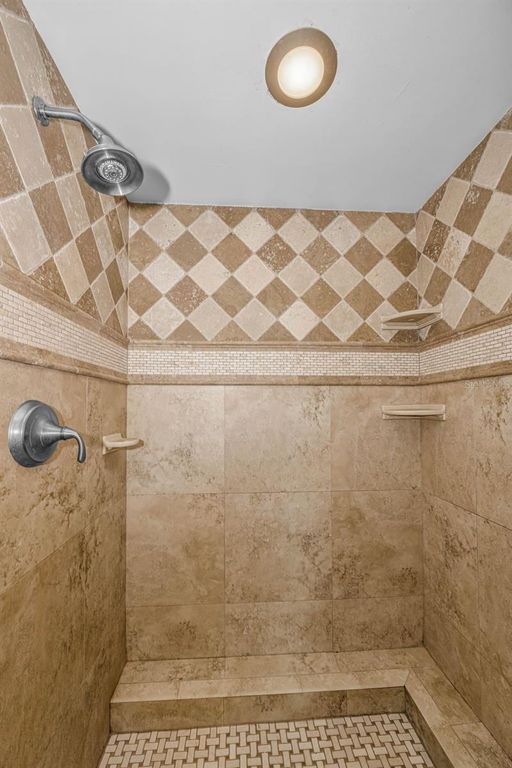 Image 38 of property listing at 7812 WINDWARD WAY, Odessa, FL 33556