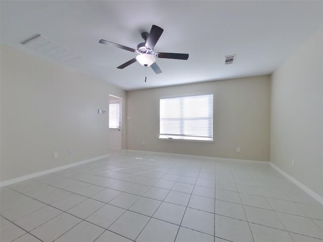 316 Summer Horse Drive, La Marque, TX 77568