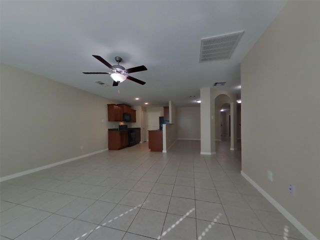 316 Summer Horse Drive, La Marque, TX 77568