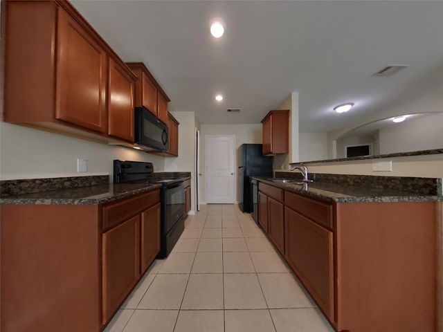 316 Summer Horse Drive, La Marque, TX 77568