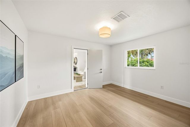 2273 LAKEWOOD DRIVE, Nokomis, FL 34275