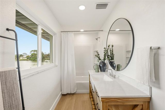 2273 LAKEWOOD DRIVE, Nokomis, FL 34275