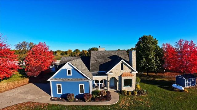 103 Lakeside Point, Gallatin, MO 64640