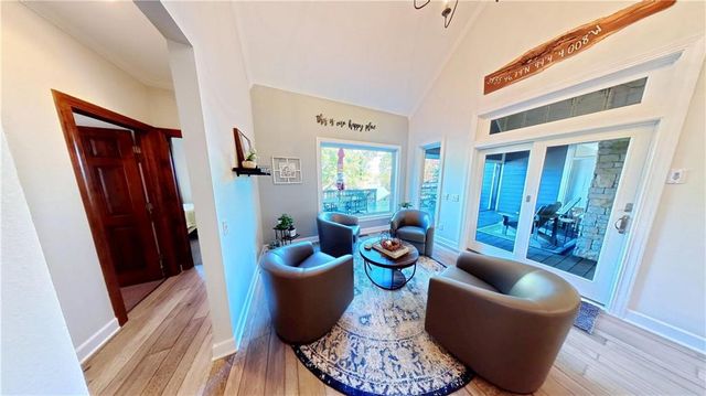 103 Lakeside Point, Gallatin, MO 64640