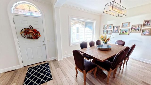 103 Lakeside Point, Gallatin, MO 64640