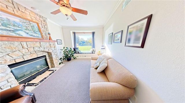 103 Lakeside Point, Gallatin, MO 64640