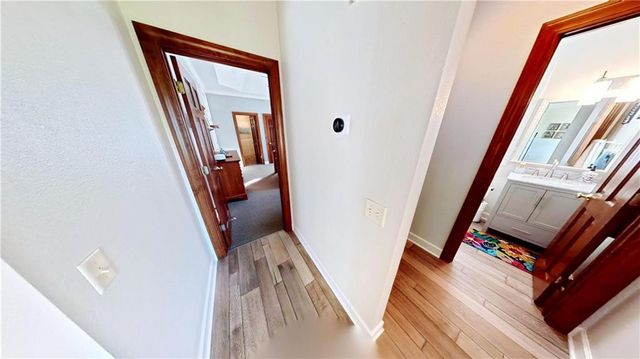 103 Lakeside Point, Gallatin, MO 64640